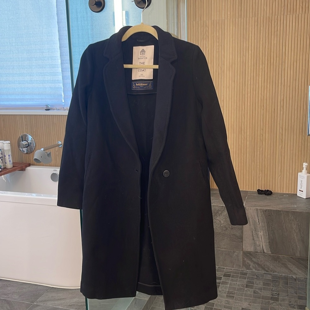 Aritzia’s Babaton the stedman coat